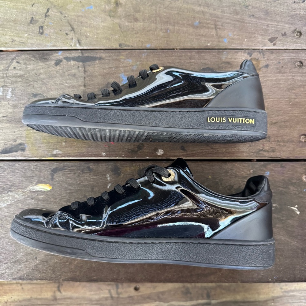 Louis Vuitton Black Patent Leather Low-Top Sneakers with Gold Eyelets - Picture 5 of 9
